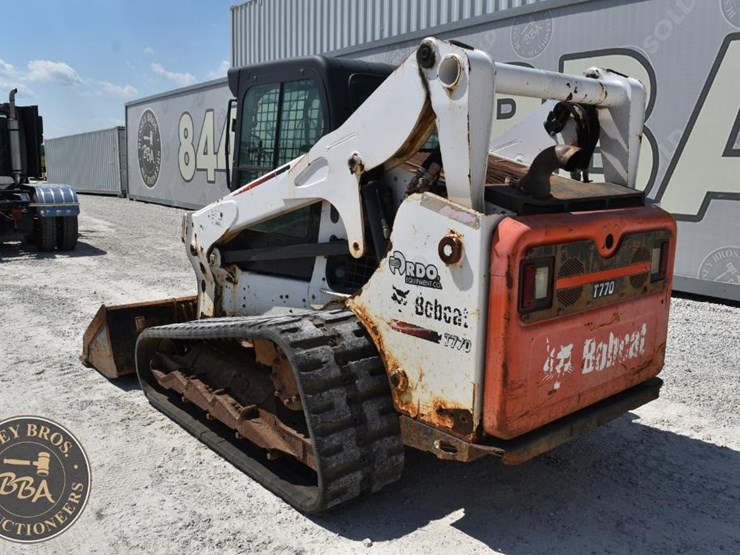 2016-bobcat-t770-image-3