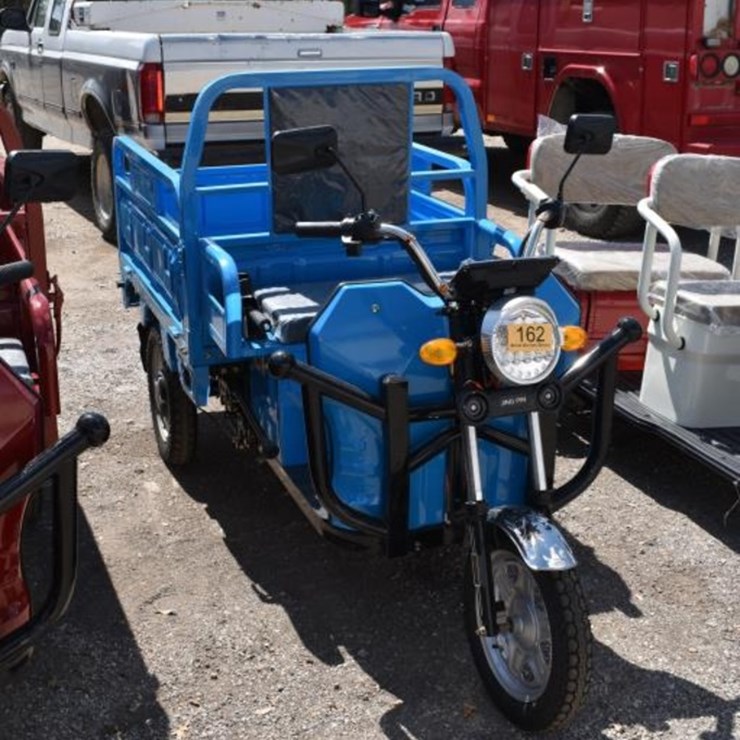 3 WHEEL ELECTRIC CART (SERIAL # LQST202600077) (K)