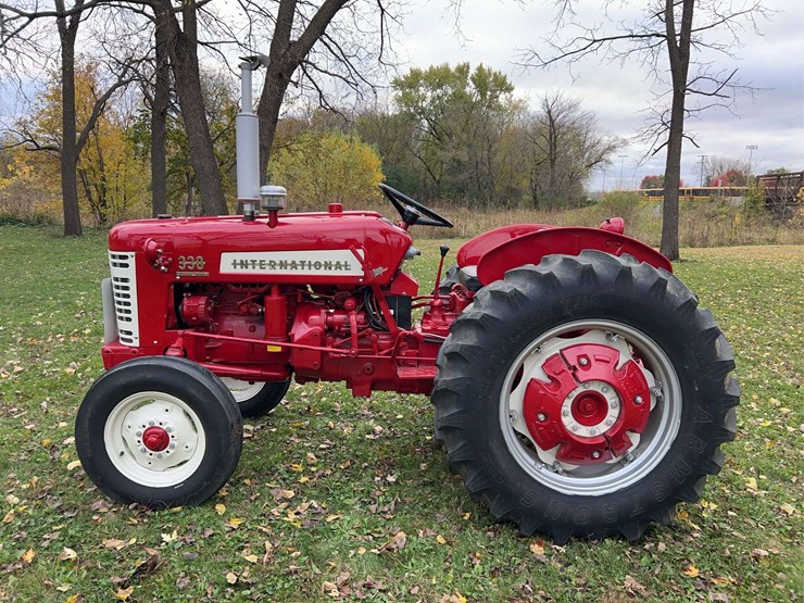 1958-international-330-image-2