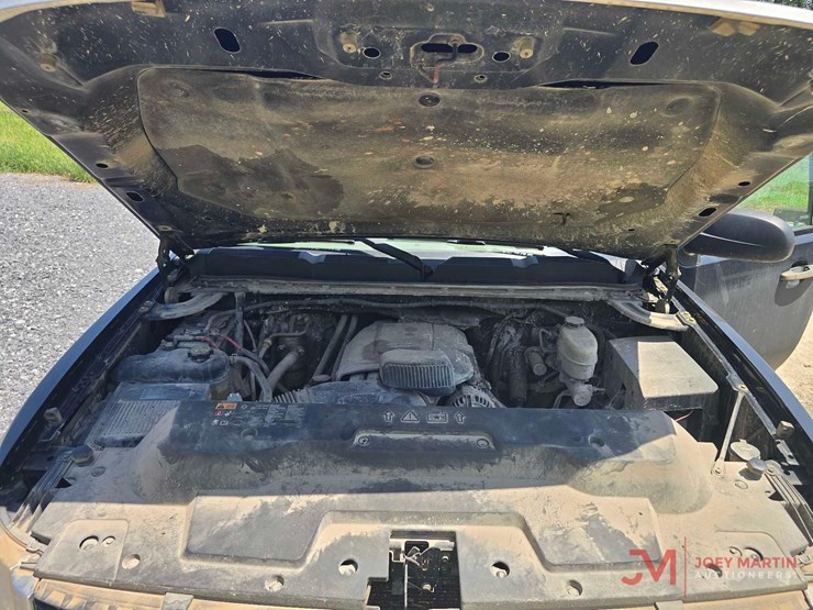 2013-chevrolet-2500-image-12