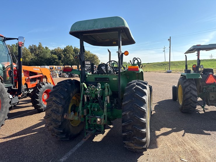 john-deere-6110-image-5