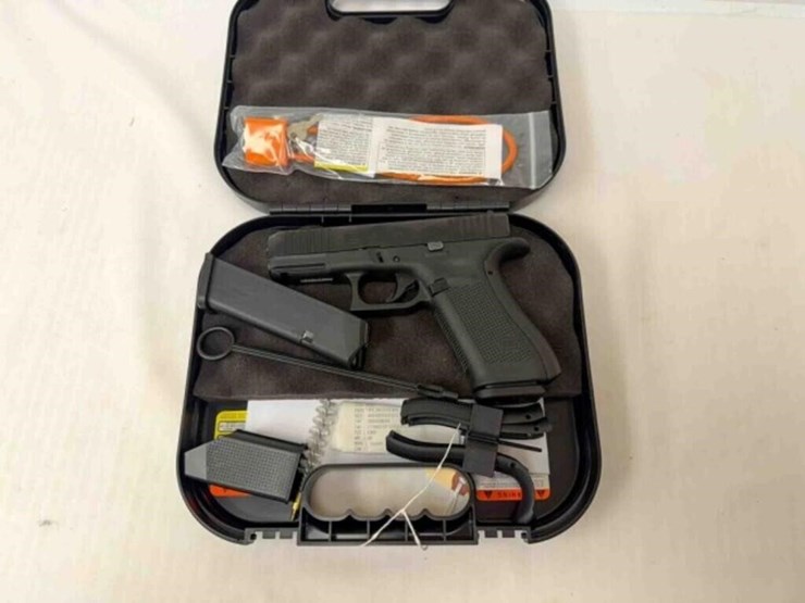 glock-model-45-9mm-pistol-image-22