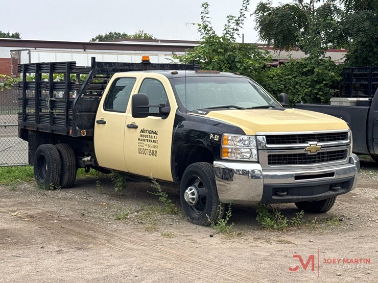 2009-chevrolet-3500-image-1