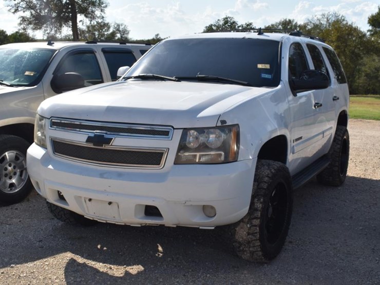 2007-chevrolet-tahoe-image-1