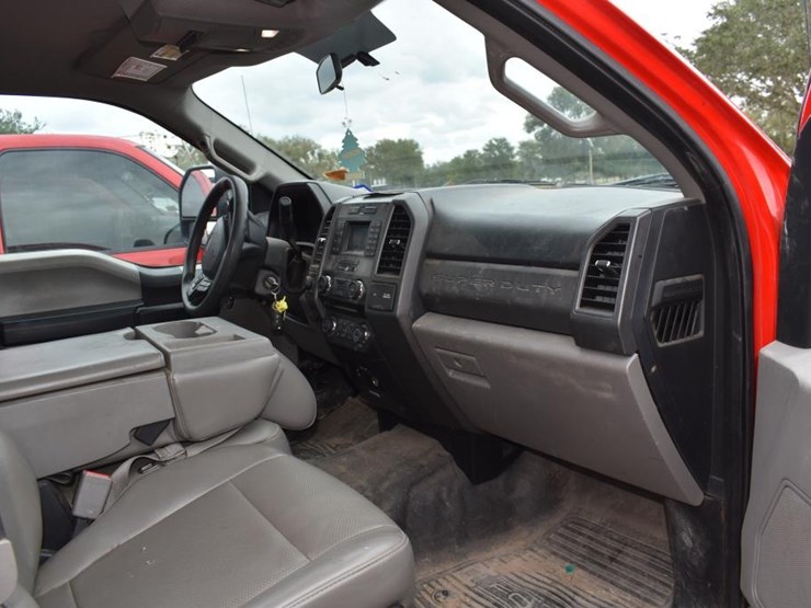 2017-ford-f350-image-14