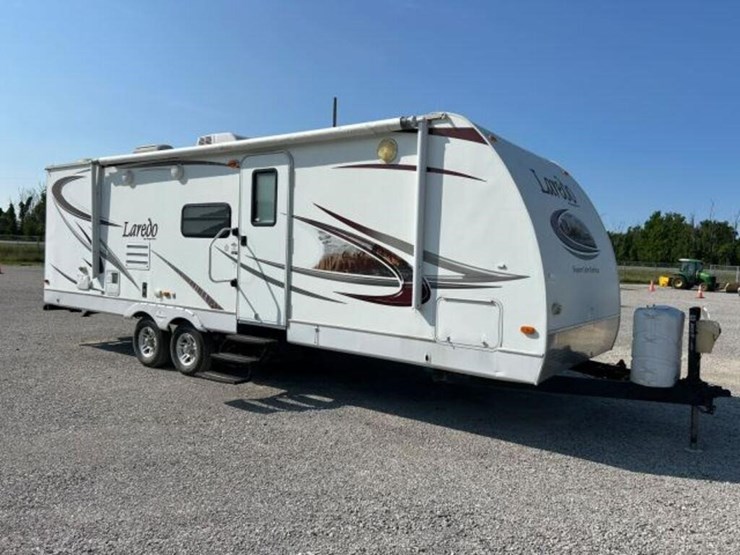 2010-keystone-laredo-28rbs-t/a-travel-trailer-4ydt-image-3