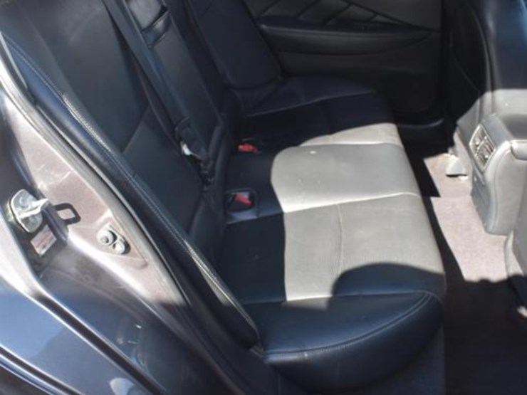 2016-infiniti-q50-car-(vin-#-jn1bv7ar4fm423278)-(showing-appx-169,145-miles-image-8