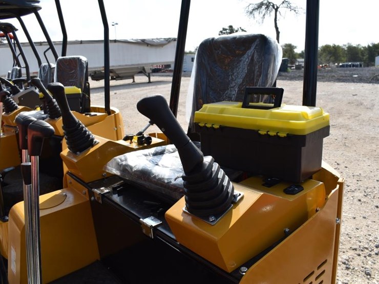 ats-rt15r-mini-excavator-(serial-#-2605072385sh)-(k)-image-7