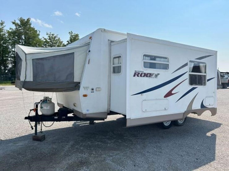 2008-forest-river-rockwood-roo-21ss-t/a-hybrid-tra-image-1