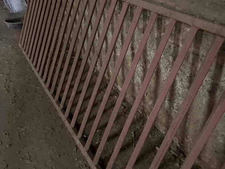 2-heavy-steel-hog-gates-image-3