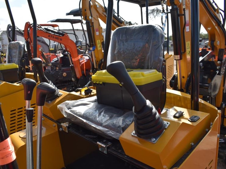 ats-rt15r-mini-excavator-(serial-#-2605072724sh)-(k)-image-7