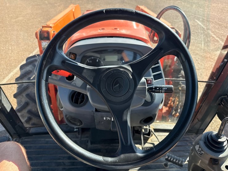 kubota-m135gx-image-22