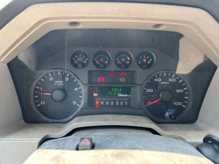 2009-ford-f550-image-12