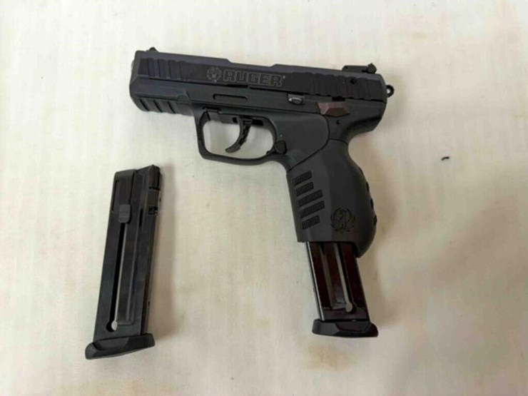 ruger-sr-22p-22lr-pistol-image-2