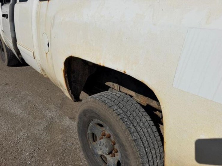 2009-chevrolet-silverado-2500hd-image-52