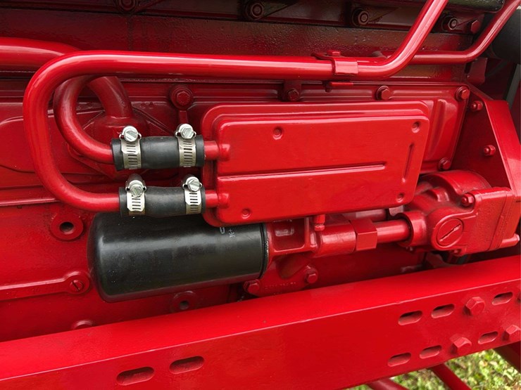 1970-farmall-826-diesel-row-crop-golden-demonstrator-image-25