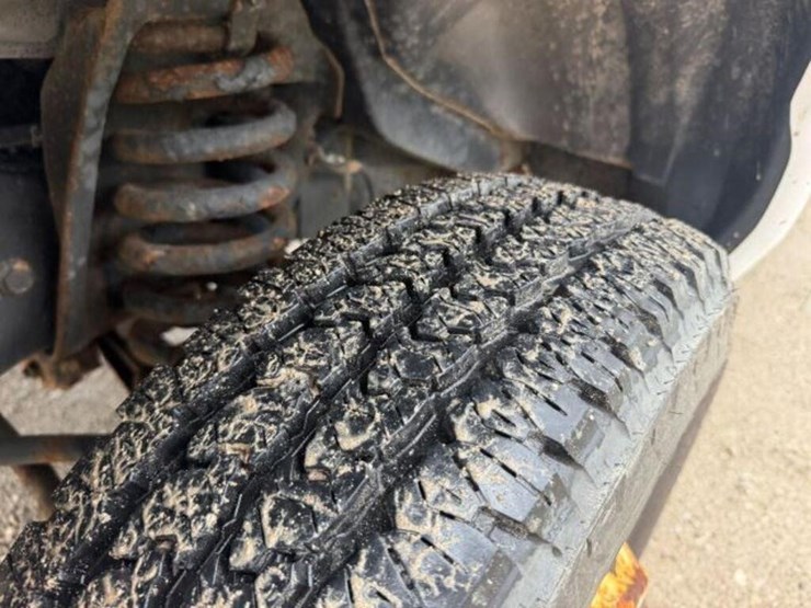 2014-ford-e450-image-34