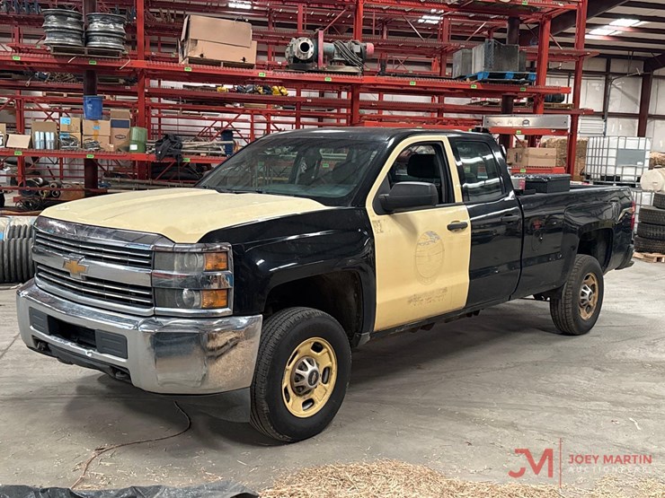 2015-chevrolet-silverado-2500-image-6