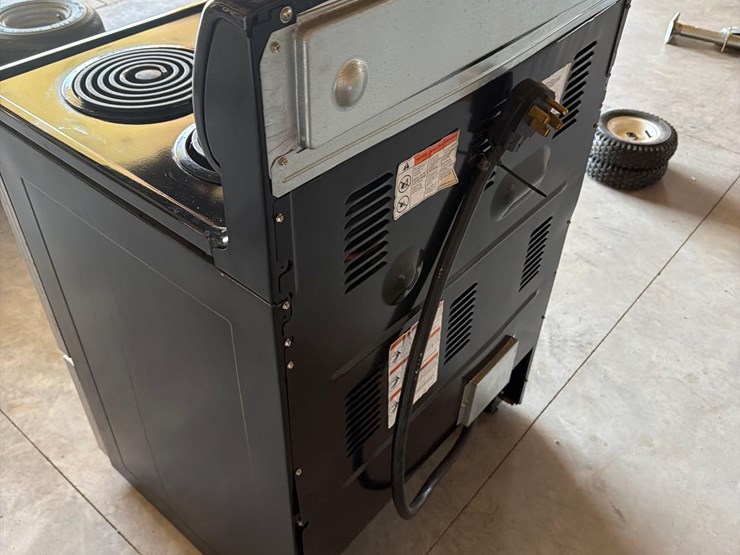 stainless-steel-maytag-electric-oven-image-7