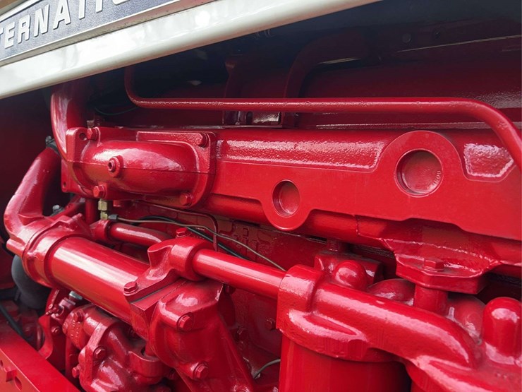 1970-1456-farmall-row-crop-golden-demonstrator-image-75