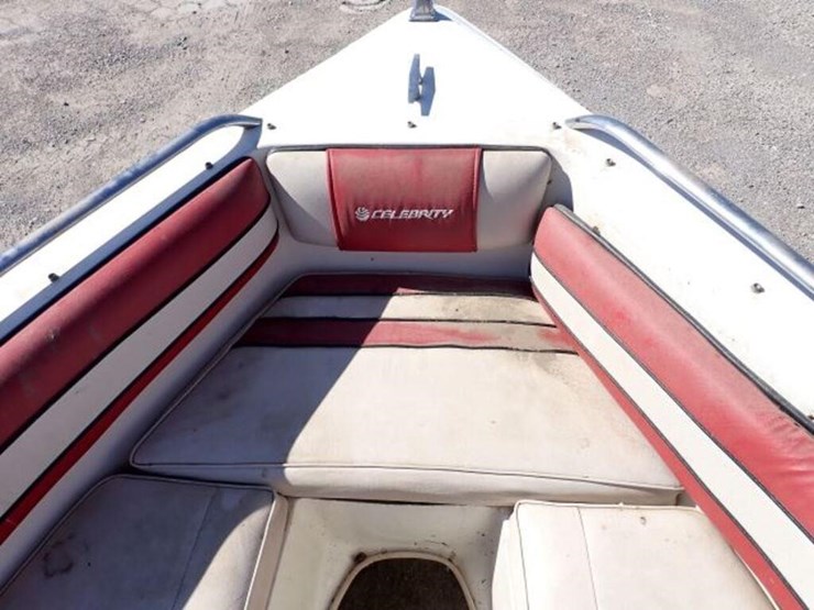 1990-celebrity-180-18-ft-bowrider-clci0220b090-image-48