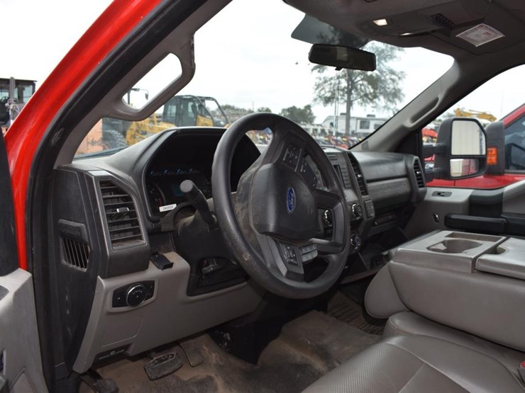 2017-ford-f350-image-12
