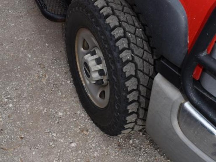 2006-gmc-2500-image-3