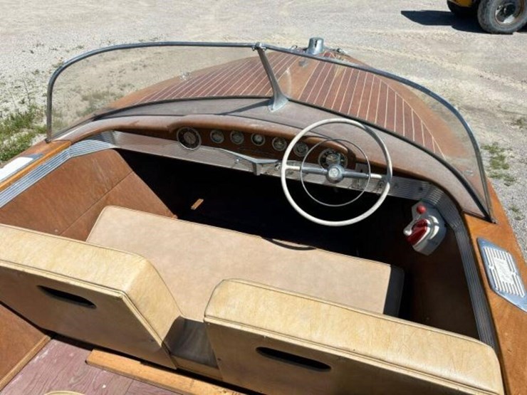 century-antique-wooden-18-ft-power-boat-image-47