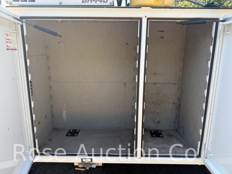 2019-ford-f550-4x4-mechanics-truck-imt-11ft-body-7,500-crane-(new-kent,-va)-image-9