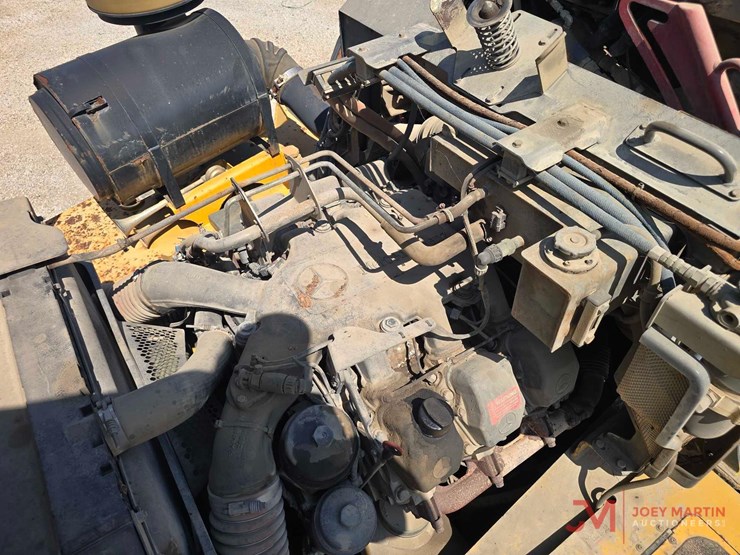2005-deere-350d-image-24