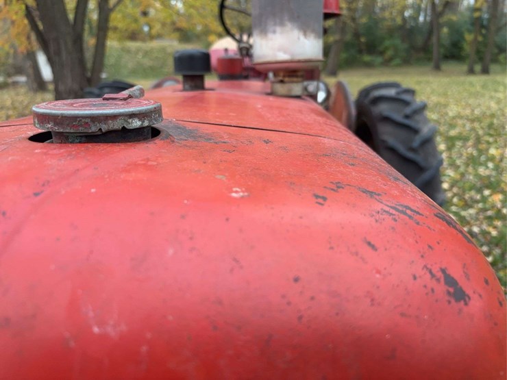 1952-farmall-super-c-image-13