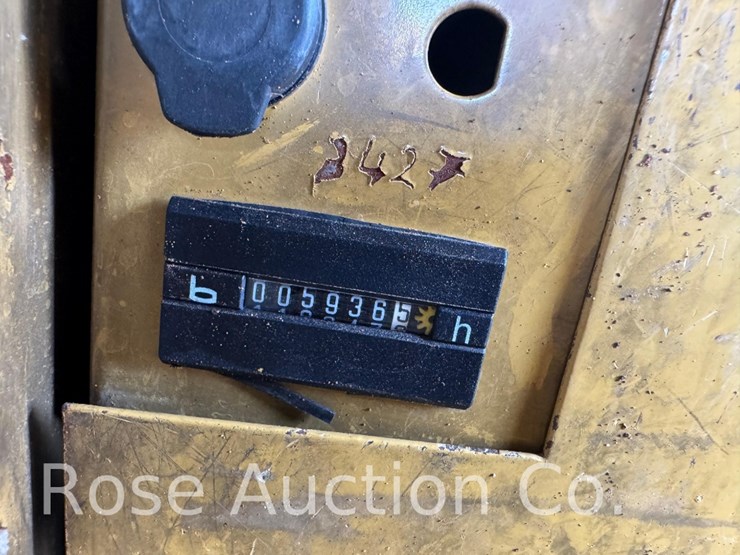 caterpillar-318-image-21