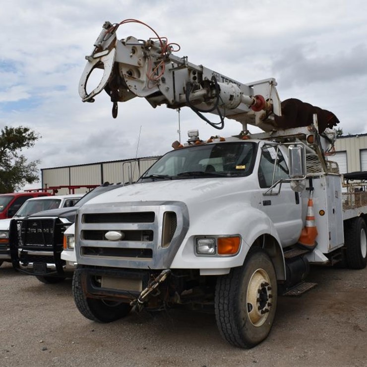 2009 FORD F750