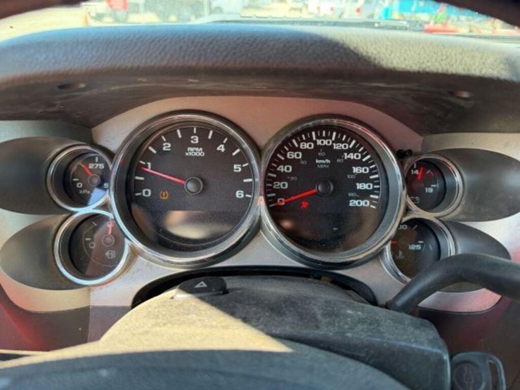2009-chevrolet-silverado-2500hd-image-11