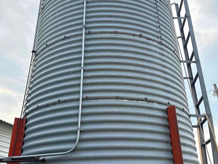8-ton-bulk-bin/auger-image-20