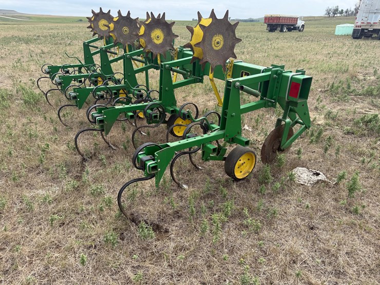 john-deere-825-image-5