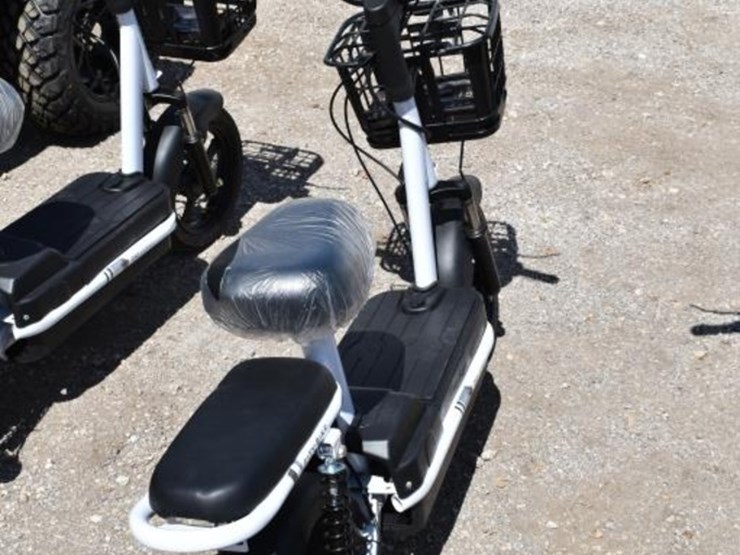 electric-scooter-(no-serial-#)-(k)-image-2