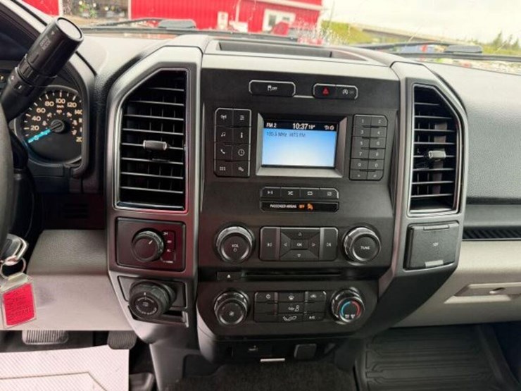 2018-ford-f150-xlt-image-12