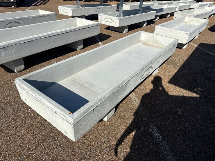 #9682-•-3-x-10-feed-trough-image-1