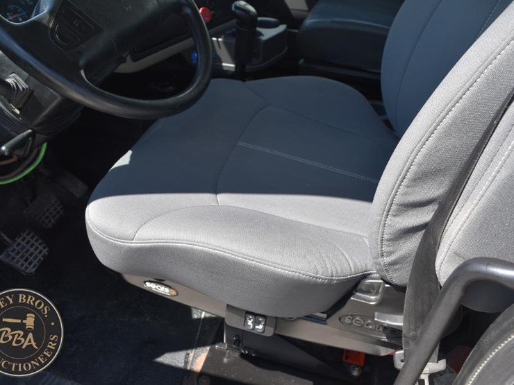 2013-international-transtar-8600-image-51