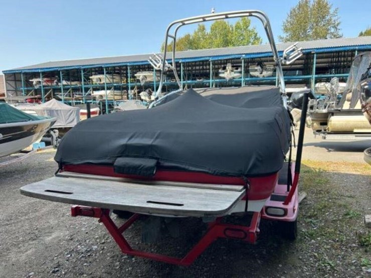 2002-mastercraft-x10-wakeboard-boat-mbcauxc8f102-image-10