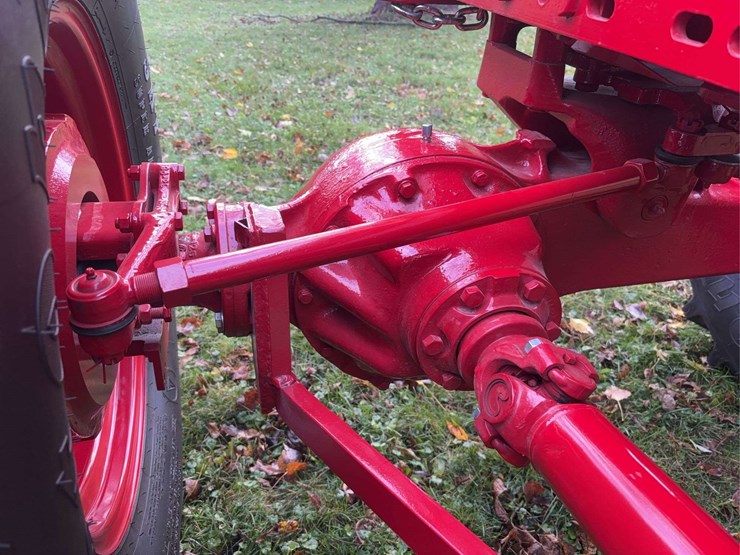 1970-1456-farmall-row-crop-mfwa-golden-demonstrator-image-15