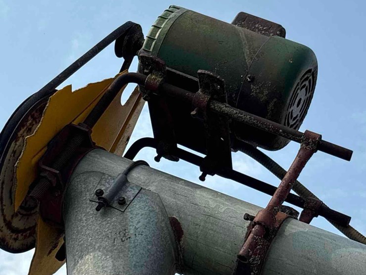8-ton-bulk-bin/auger-image-24