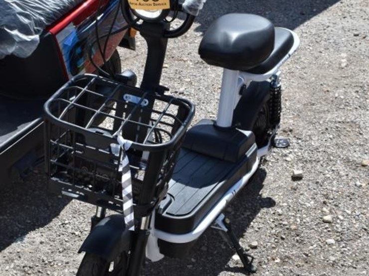 electric-scooter-(no-serial-#)-(k)-image-2