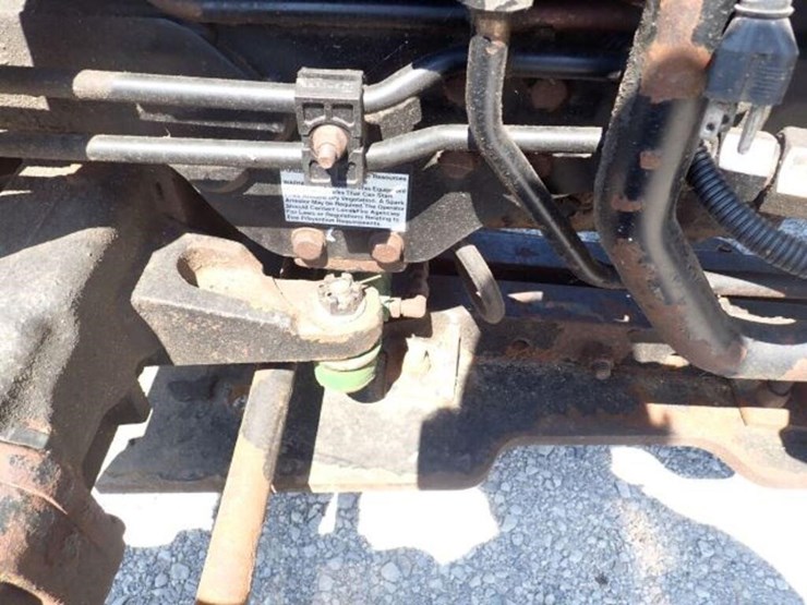 john-deere-3520-image-30