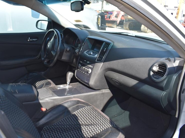 2014-nissan-maxima-(vin-#-1n4aa5ap6ec449835)-(showing-appx-203,194-miles,-u-image-9