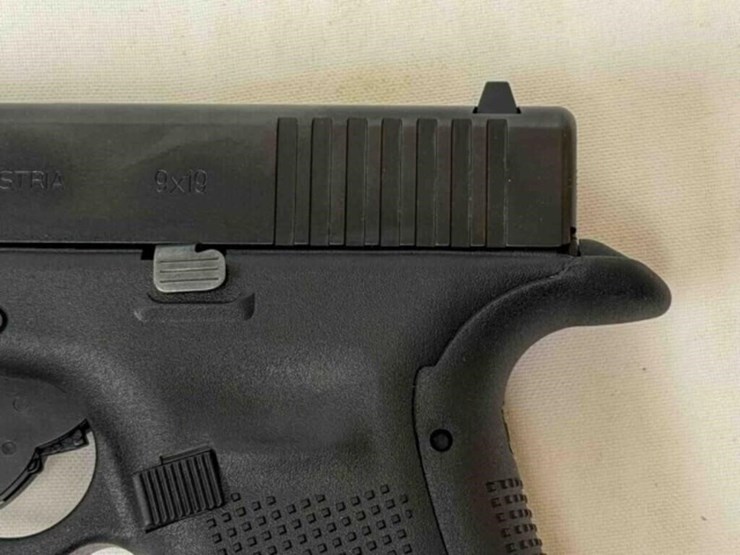 glock-model-45-9mm-pistol-image-3