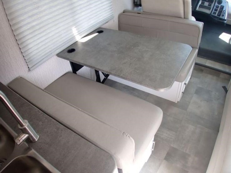 2021-coachmen-pursuit-class-a-motorhome-1f64f5dn1m-image-70