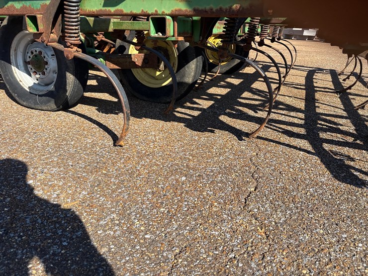 john-deere-724-image-11