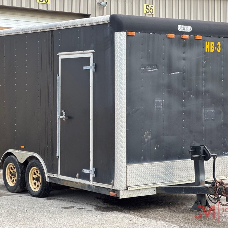 2004 CAR-MATE ENCLOSED TRAILER